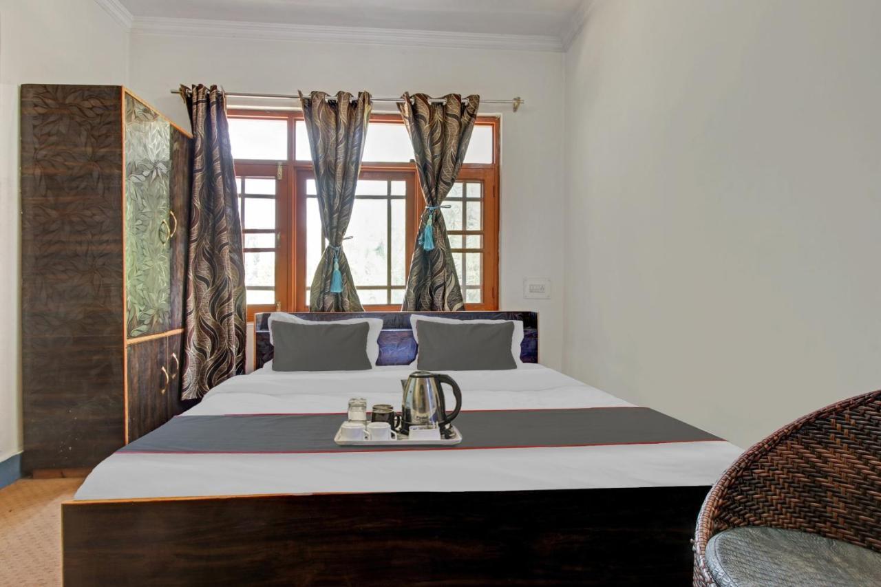Super Oyo Capital O 91600 The Village Classic Hotel And Restaurant ศรีนาการ์ ภายนอก รูปภาพ
